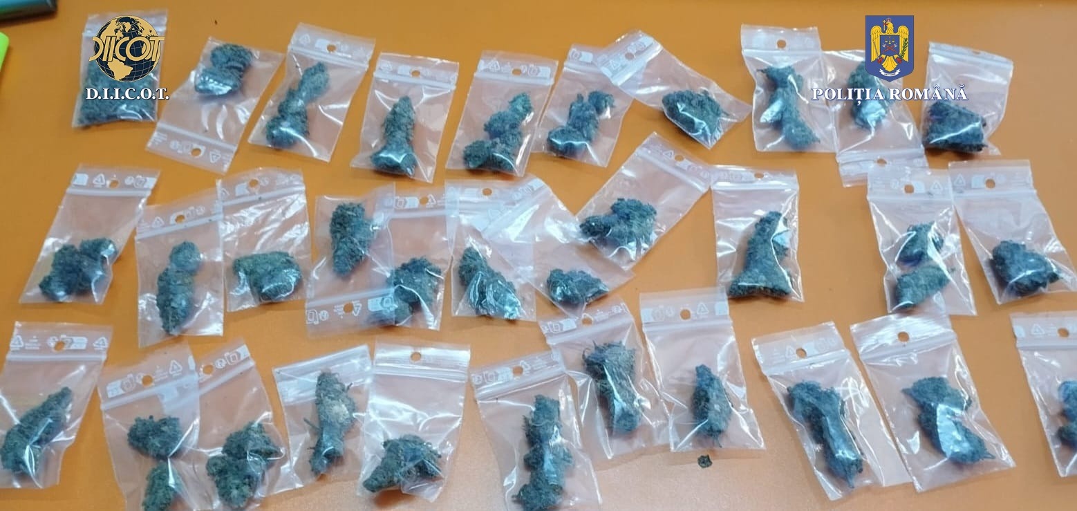 CONSTANŢA: Un bărbat a fost arestat preventiv pentru 30 de zile, fiind acuzat de trafic de droguri de risc