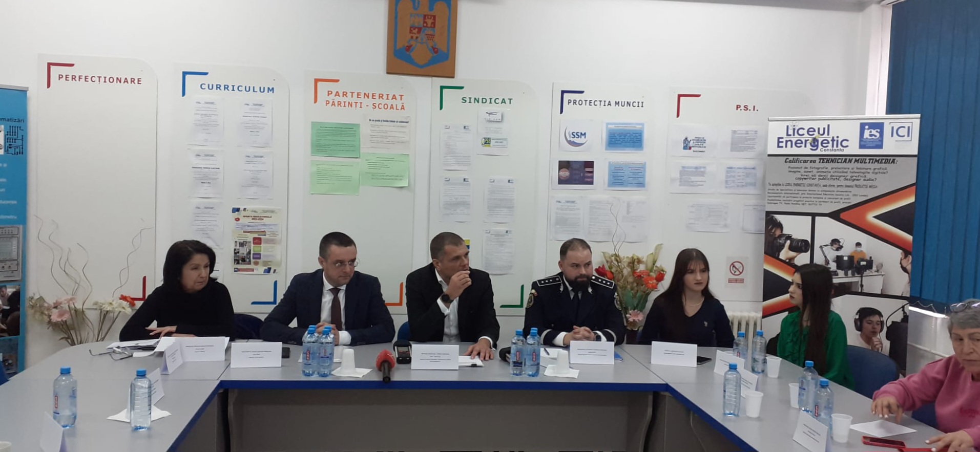 Peste 60 de infracțiuni au depistat polițiștii constănțeni în zona unităților de învățământ. Jumătate sunt agresiuni fizice