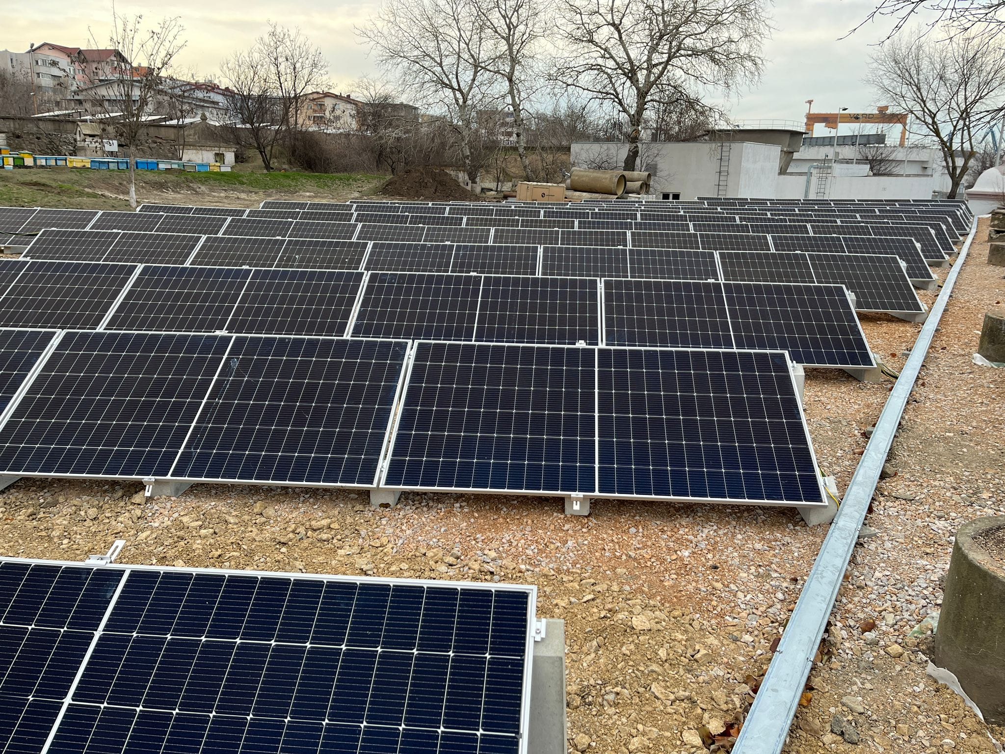 TULCEA: Stația de Tratare a Apei Potabile produce un sfert din energia necesară sistemului cu ajutorul panourilor fotovoltaice