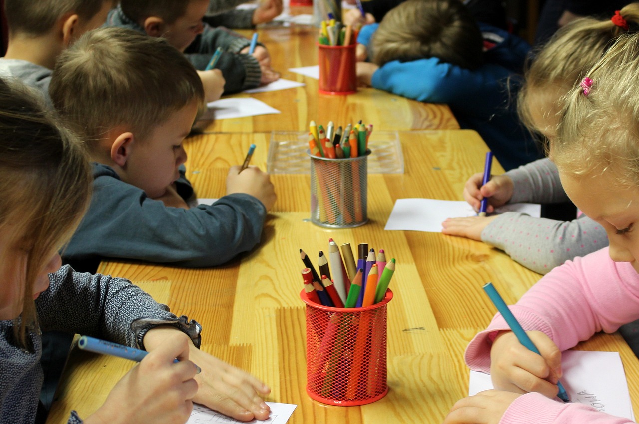 Stimulent educațional acordat sub forma de tichete sociale pentru grădiniță