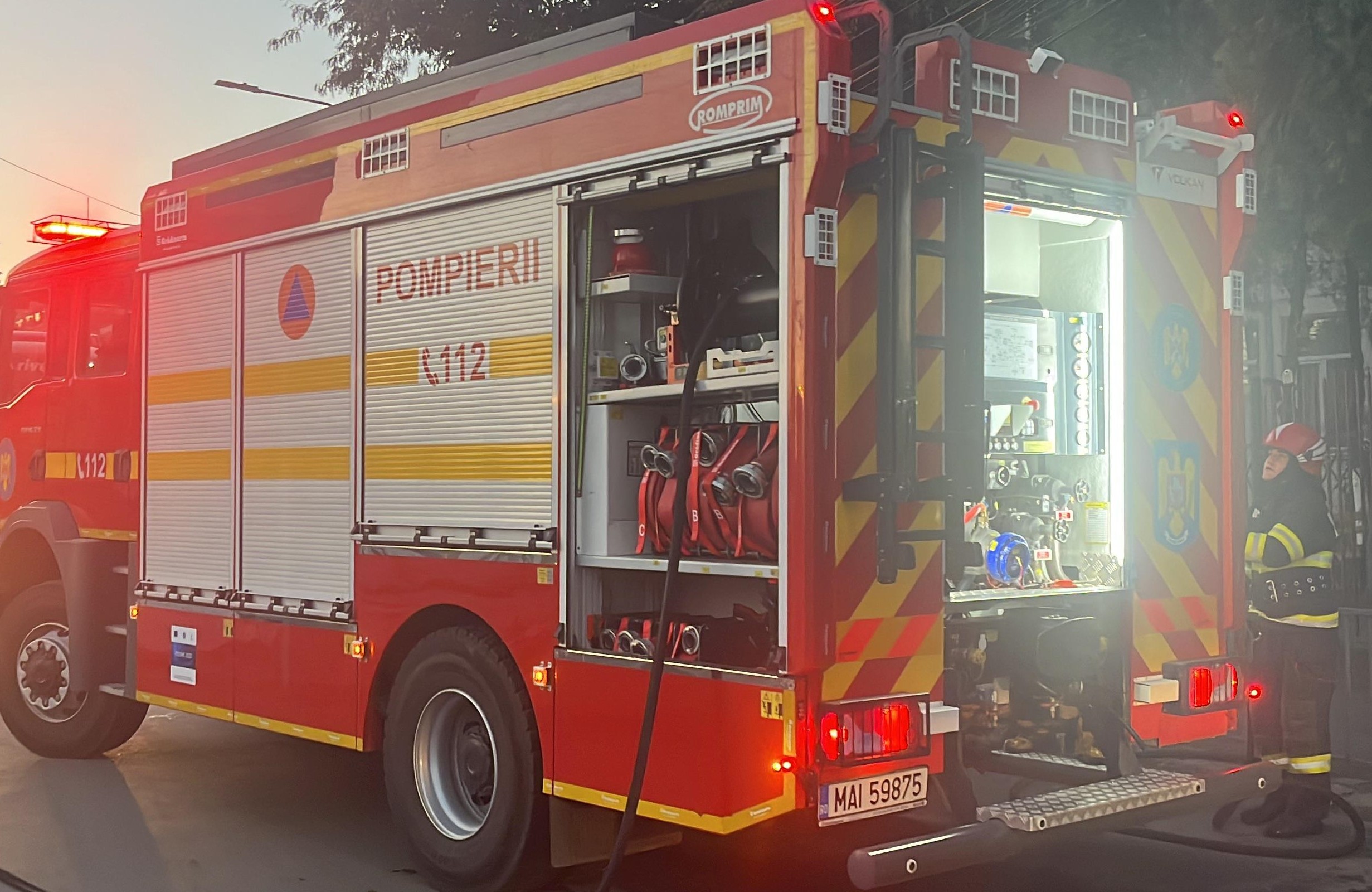 TULCEA: Pompierii tulceni au intervenit în ultimele 24 de ore pentru stingerea a trei incendii