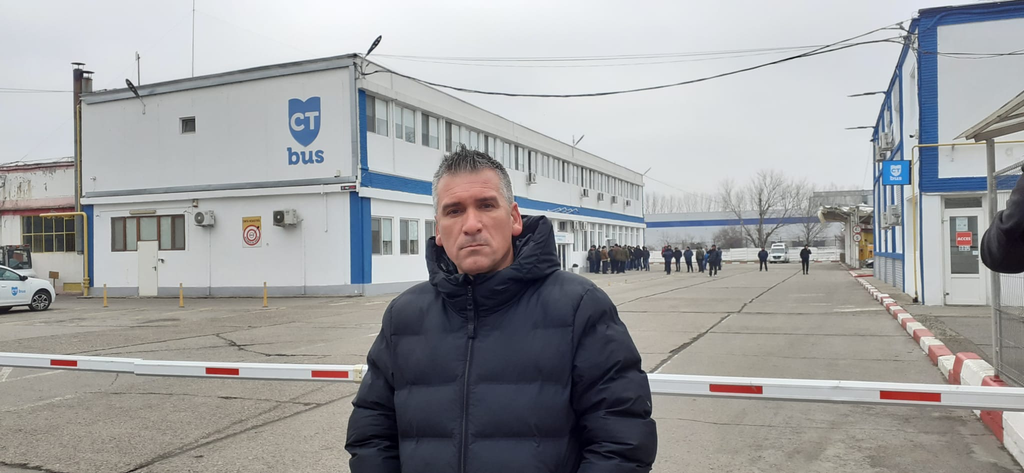 CONSTANȚA: Protest spontan al angajaților CT BUS. Motivul: tăierea tichetelor de masă