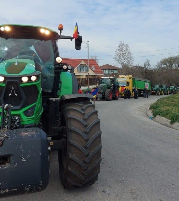 Transportatorii protestează, timp de trei zile, în Piața Constituției din Capitală