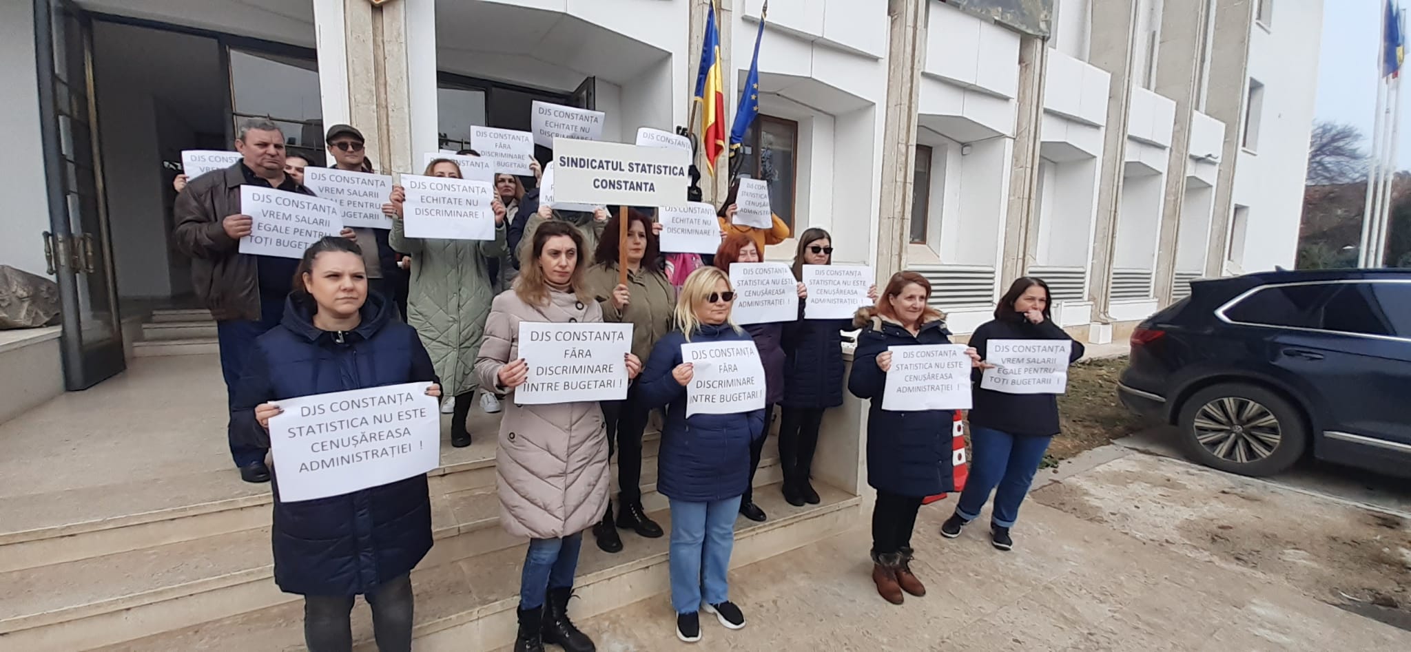 Angajații din administrație se pregătesc de proteste