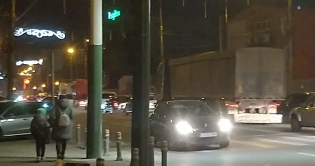 CONSTANȚA: Incident la protestul transportatorilor – șofer somat cu arma să respecte restricțiile polițiștilor