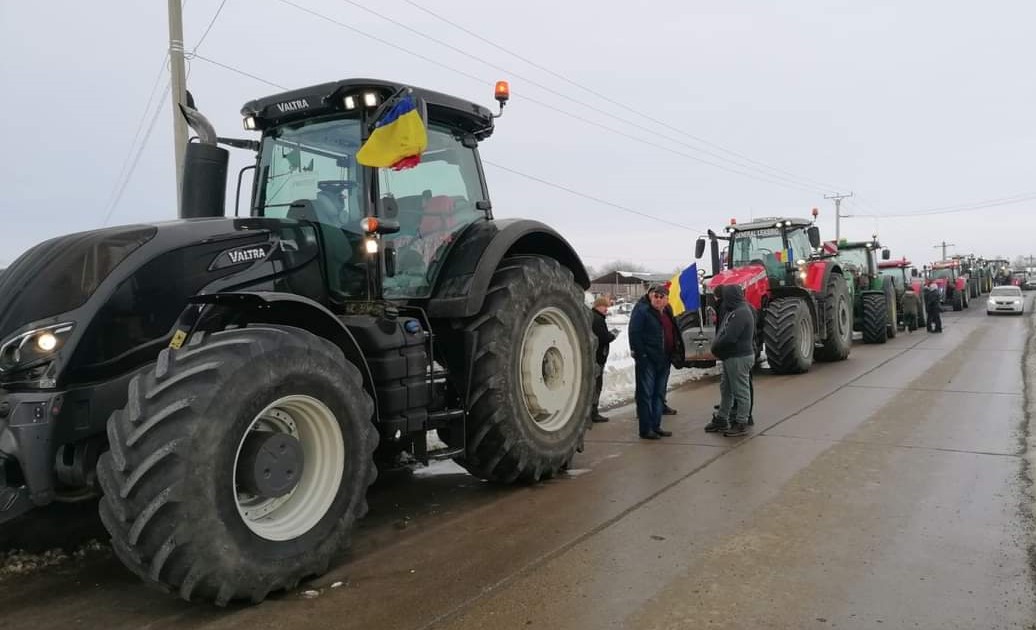 TULCEA: Fermierii din județ suspendă protestul care ar fi trebuit să blocheze, astăzi, Podul de la Brăila