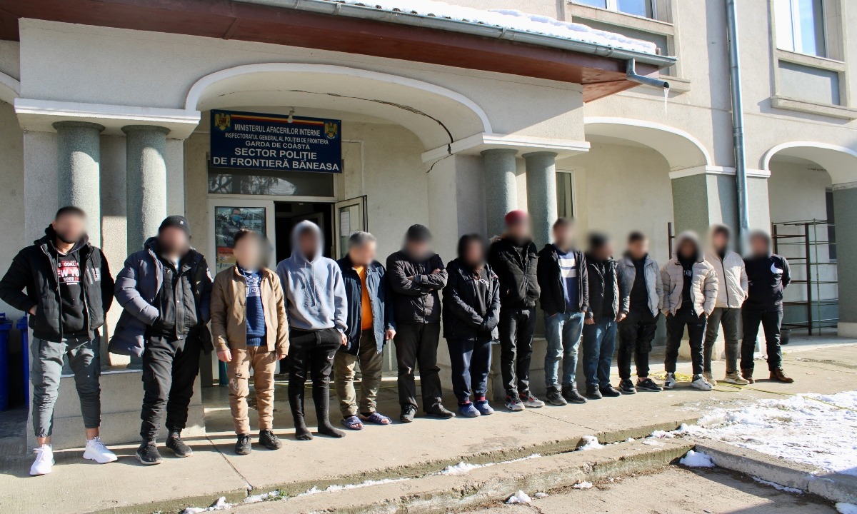 Județul CONSTANȚA: 14 cetățeni sirieni, intrați ilegal în țară, depistați de polițiștii de frontieră în zona Dobromir