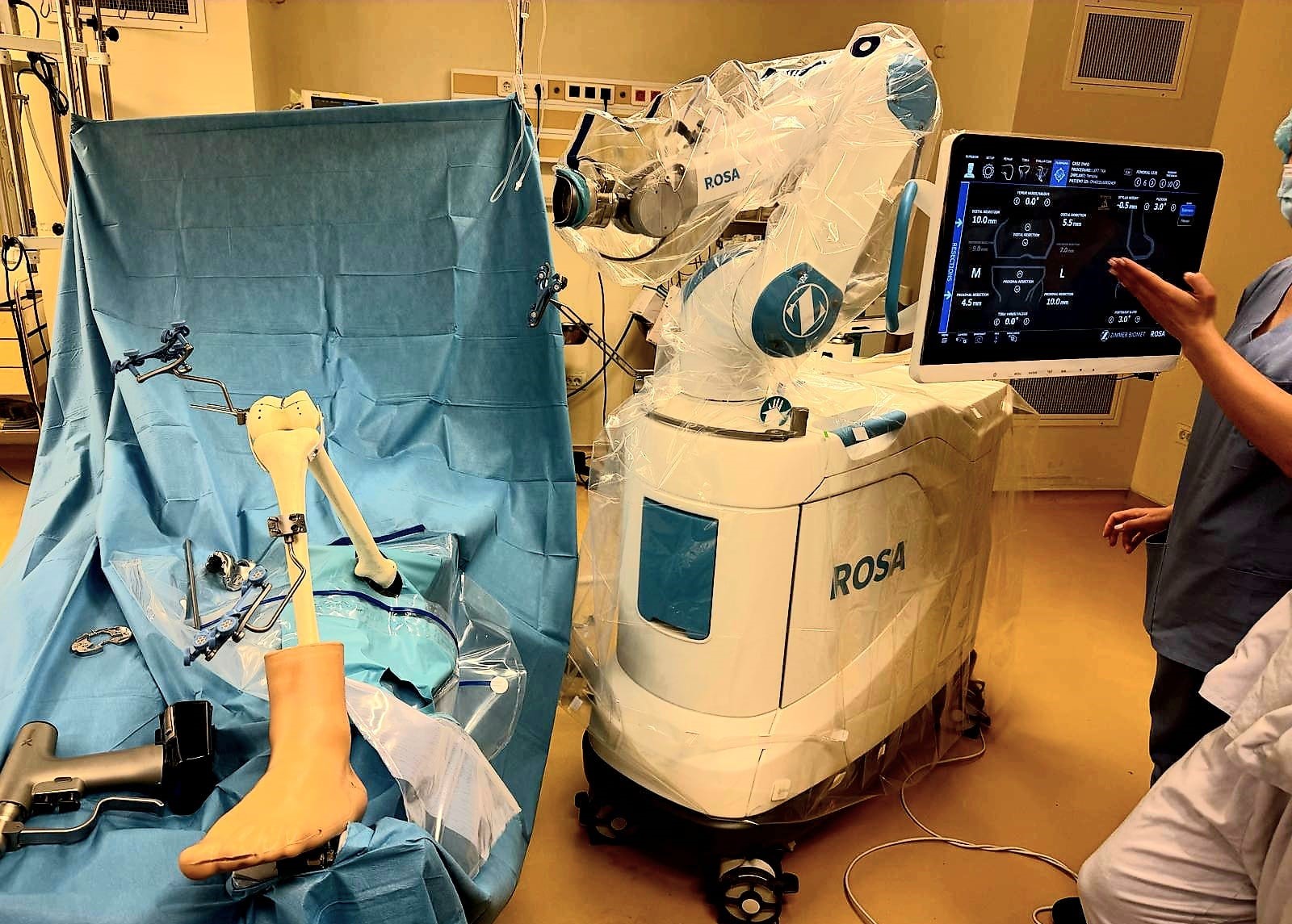 Pacientii constănteni, trataţi cu cel mai performant sistem robotic din chirurgia ortopedică, la Spitalul Județean