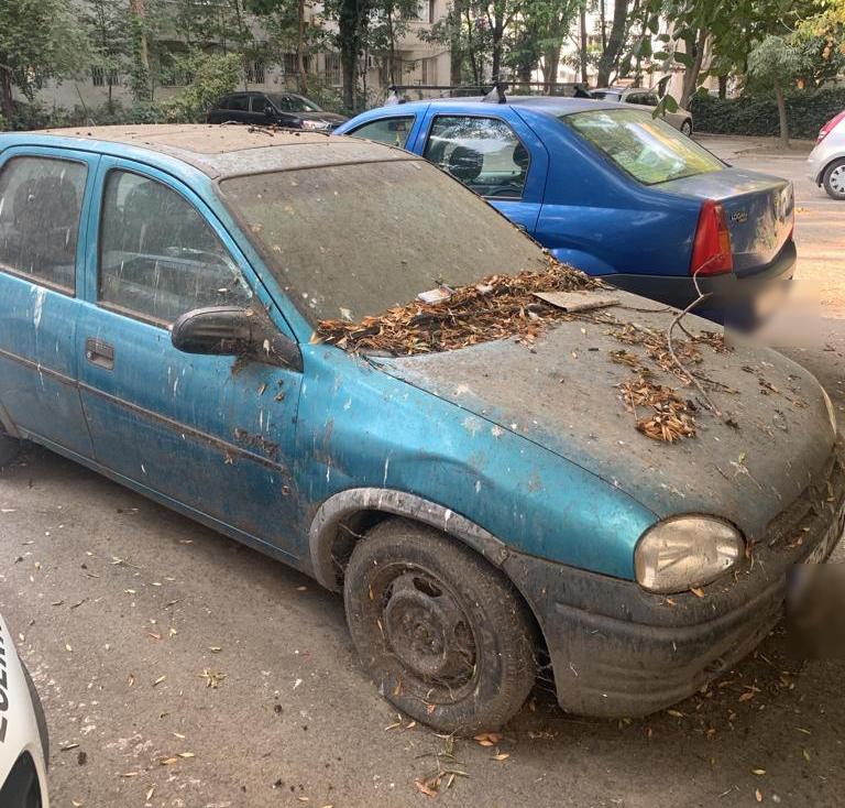 CONSTANȚA: Alte 40 de mașini abandonate pe domeniul public vor fi ridicate