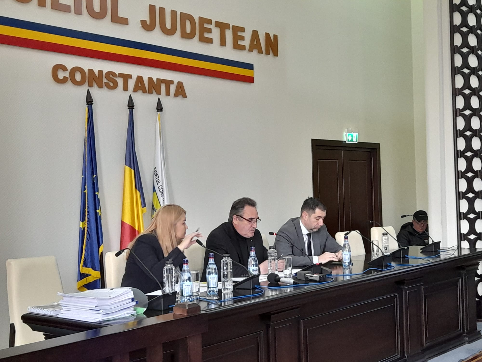 Consilierii judeţeni s-au întrunit în şedinţă ordinară. Pe ordinea de zi au fost 18 proiecte