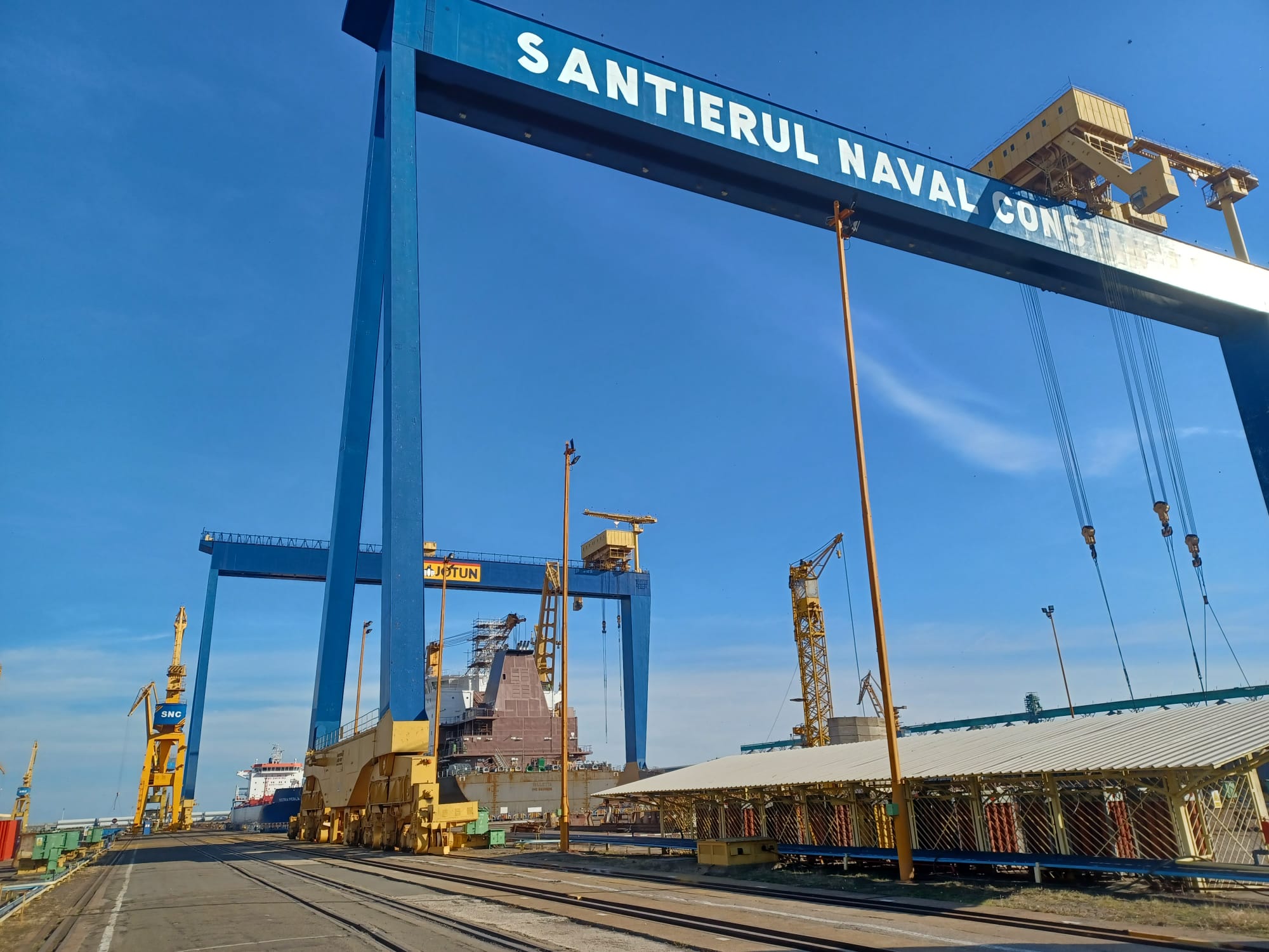 AUDIO | Șantierul Naval Constanța construiește nave cu forță de muncă din sud-estul Asiei