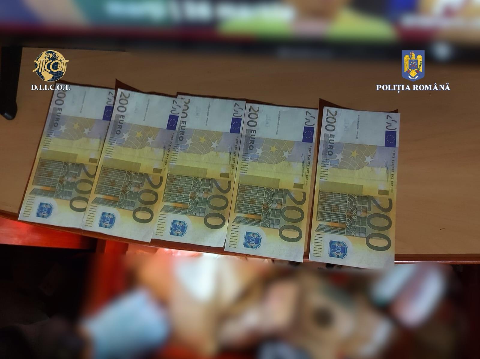 CONSTANŢA: Două persoane, dintre care un cetăţean străin, au fost reţinute pentru trafic de droguri de risc şi mare risc şi introducere în țară de droguri de mare risc