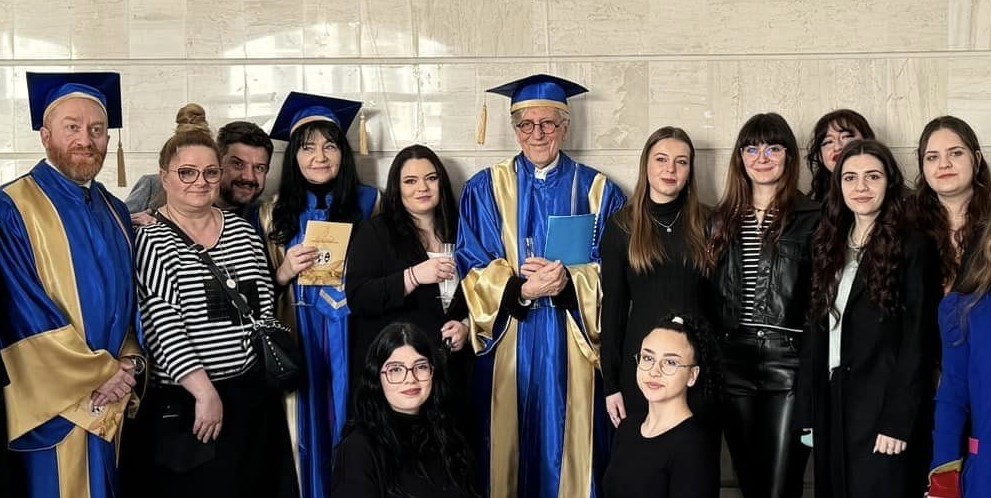 Regizorului Andrei Șerban i-a fost decernat titlul Doctor Honoris Causa de către Universitatea „Ovidius” din Constanța