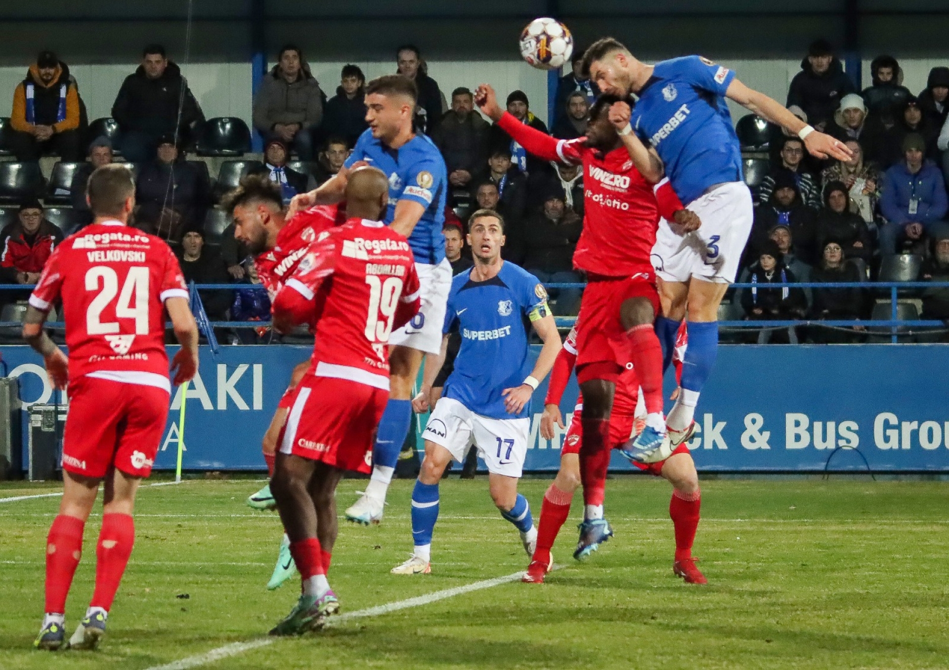 Farul Constanța a fost învinsă de ultima clasată în Superliga de fotbal