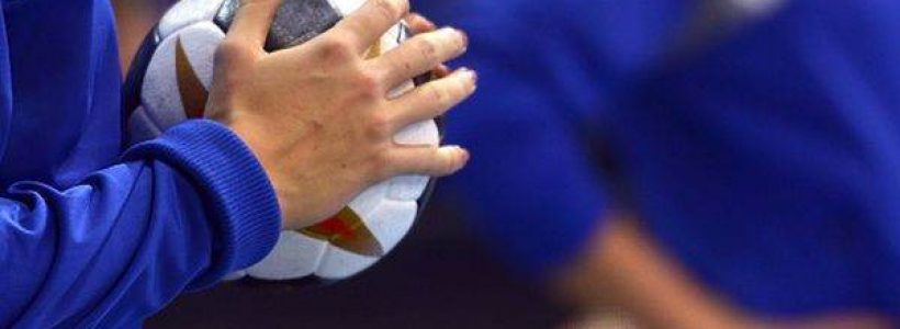 Dinamo București și CSM Constanța se confruntă astăzi în competiția European League la handbal masculin