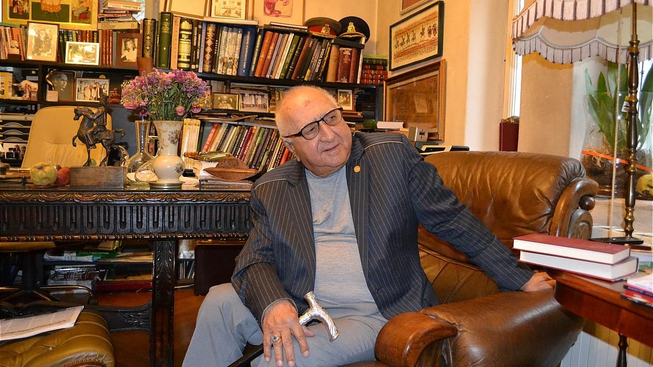 Moment de omagiu pentru regretatul scriitor Dinu Săraru, la Teatrul Naţional „Ion Luca Caragiale” din Bucureşti