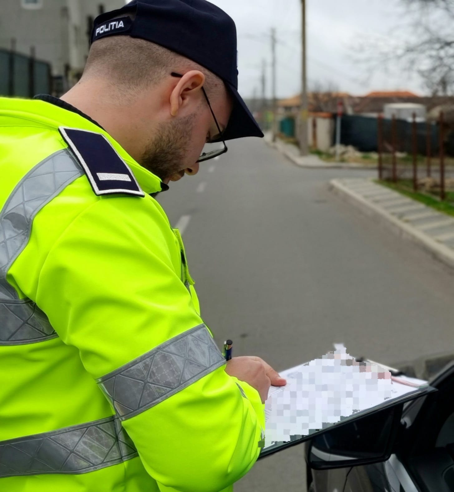 Un bărbat ce avea o alcoolemie de 0,97 mg/l alcool pur în aerul expirat, oprit de poliţişti pe bulevardul Mamaia Nord
