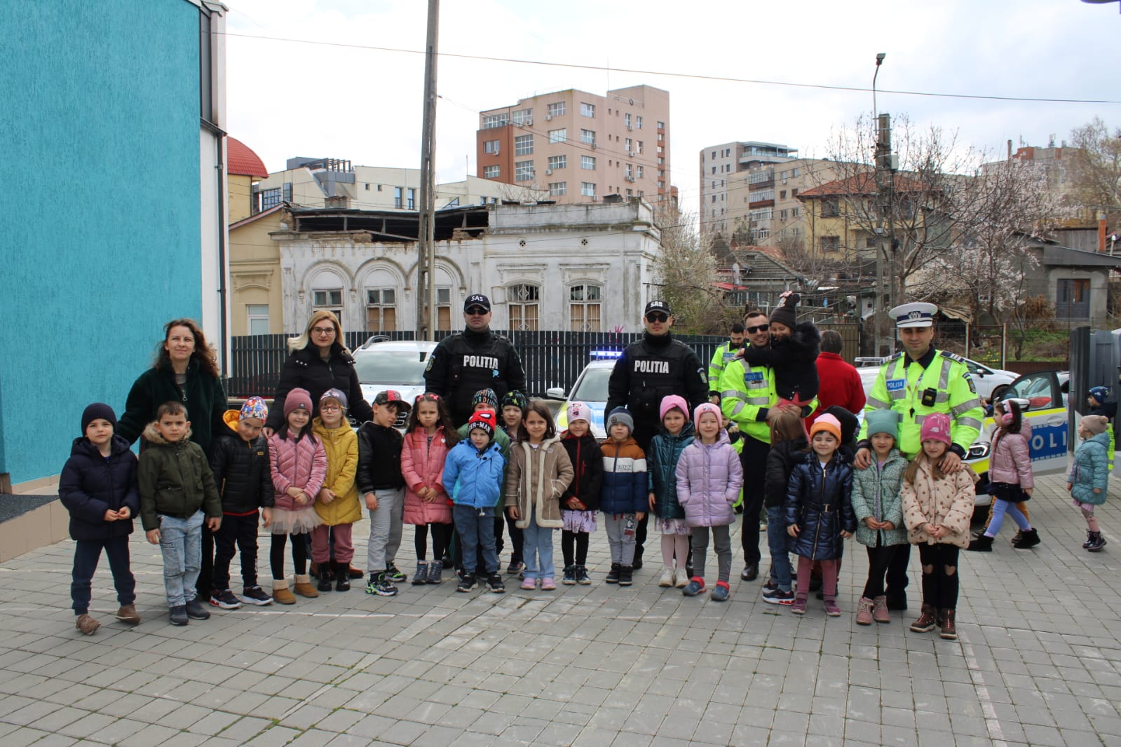 IPJ Tulcea a sărbătorit Ziua Porţilor Deschise în Piaţa Civică din oraş