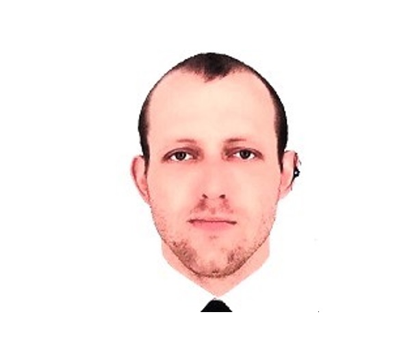 Dacă aveţi informaţii despre acest bărbat, anunţaţi autorităţile