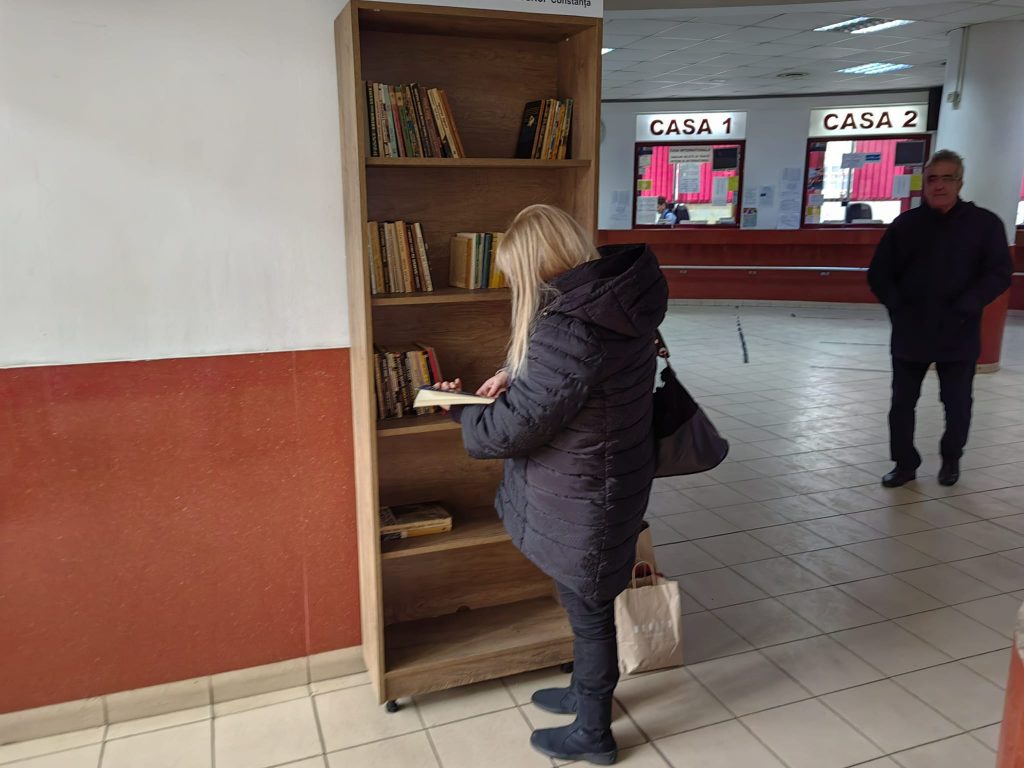 biblioteca Gara Constanta - foto - Cici