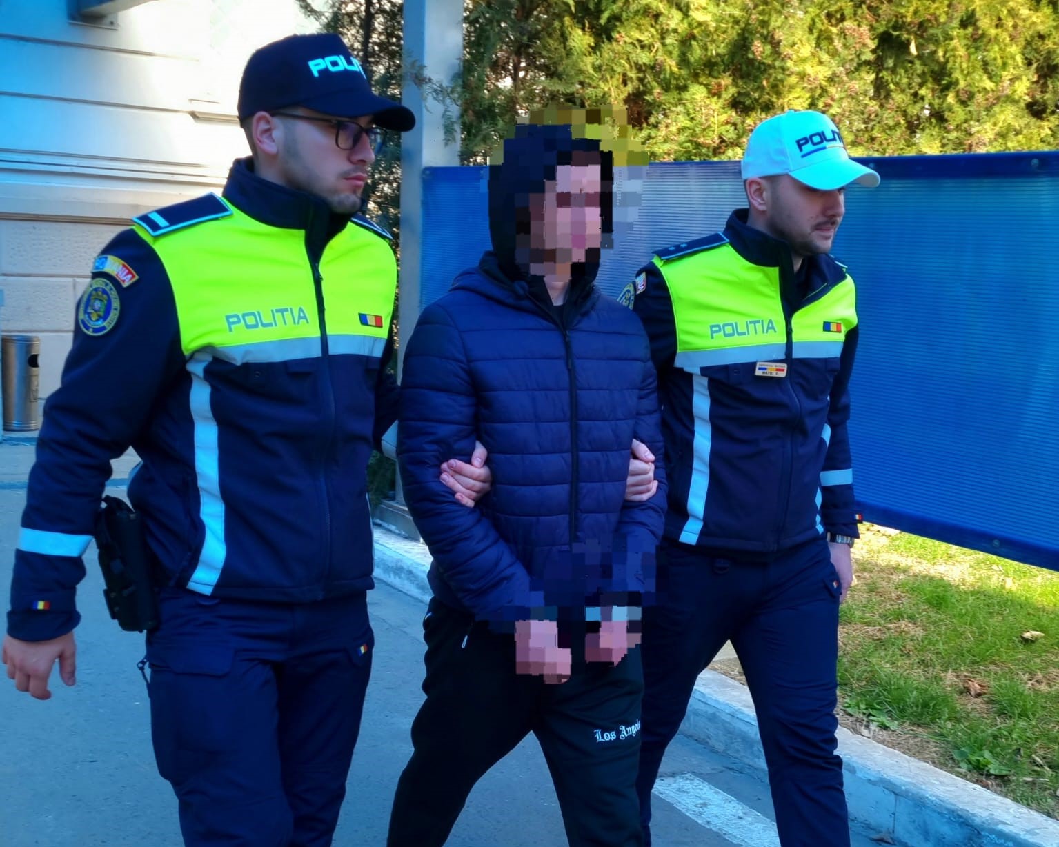 Județul CONSTANȚA: Bărbat fără permis reținut, după ce a provocat un accident în care o fetiță a fost rănită