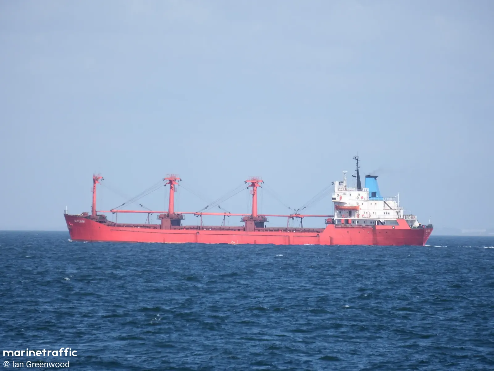 SULINA: Incendiu la bordul unei nave