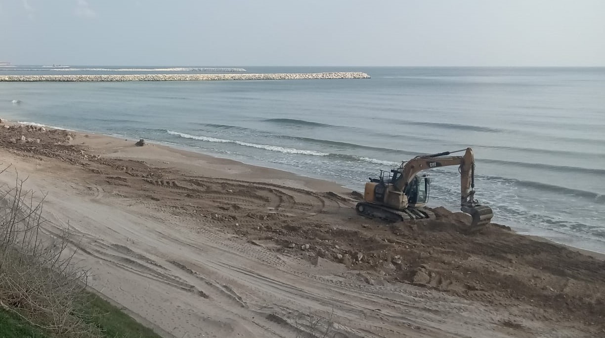 Lucrările la plajele turistice, din proiectul „Reducerea eroziunii costiere”, vor fi oprite pe durata sezonului estival