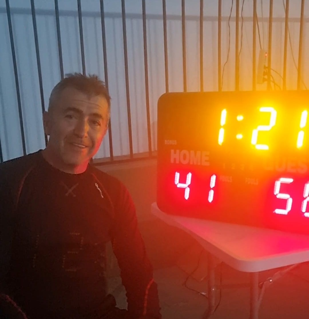 Un nou record și locul secund la ultramaratonul din Spania, obținute de jandarmul Sorin Andrici