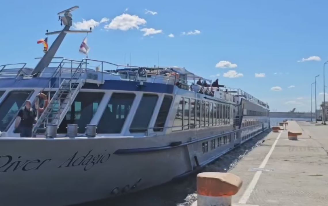 O navă de croazieră fluvială a sosit în Portul Constanța