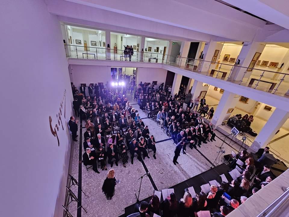 Evenimentul caritabil – Gala Luminilor – a oferit o șansă reală pentru mai mulți tineri dobrogeni să studieze arta