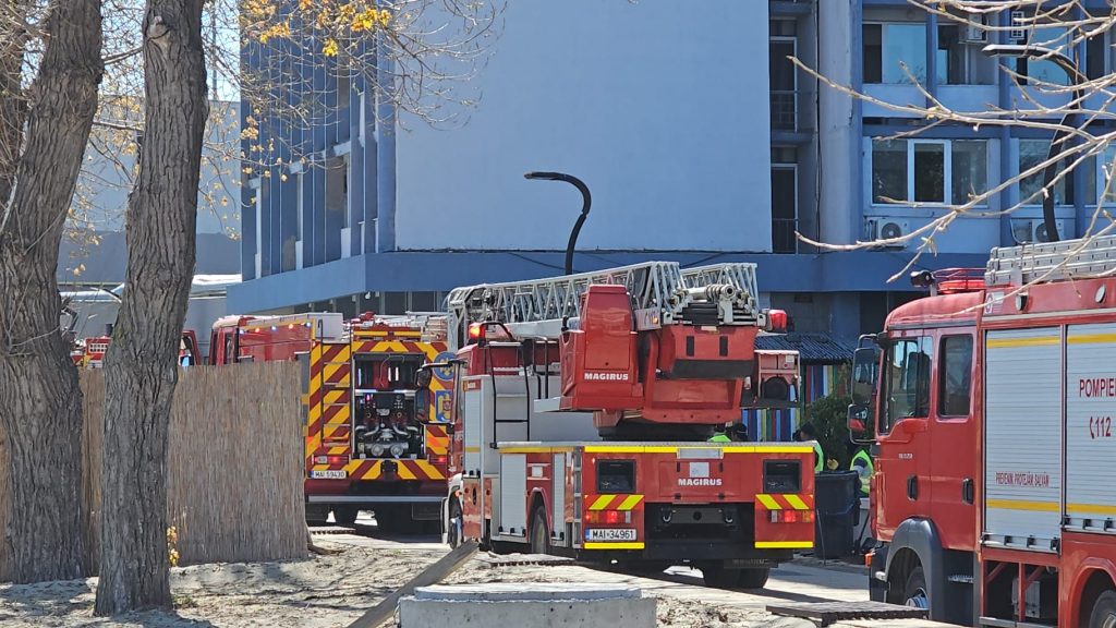 incendiu hotel Parc - foto - Daniel Sirbu