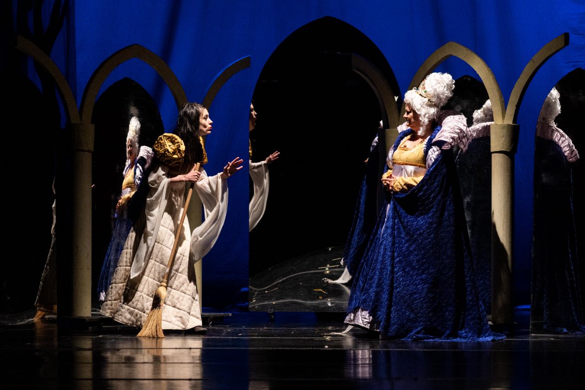 CONSTANȚA: Spectacolul „Albă ca Zăpada”, pe scena Teatrului „Căluțul de Mare”
