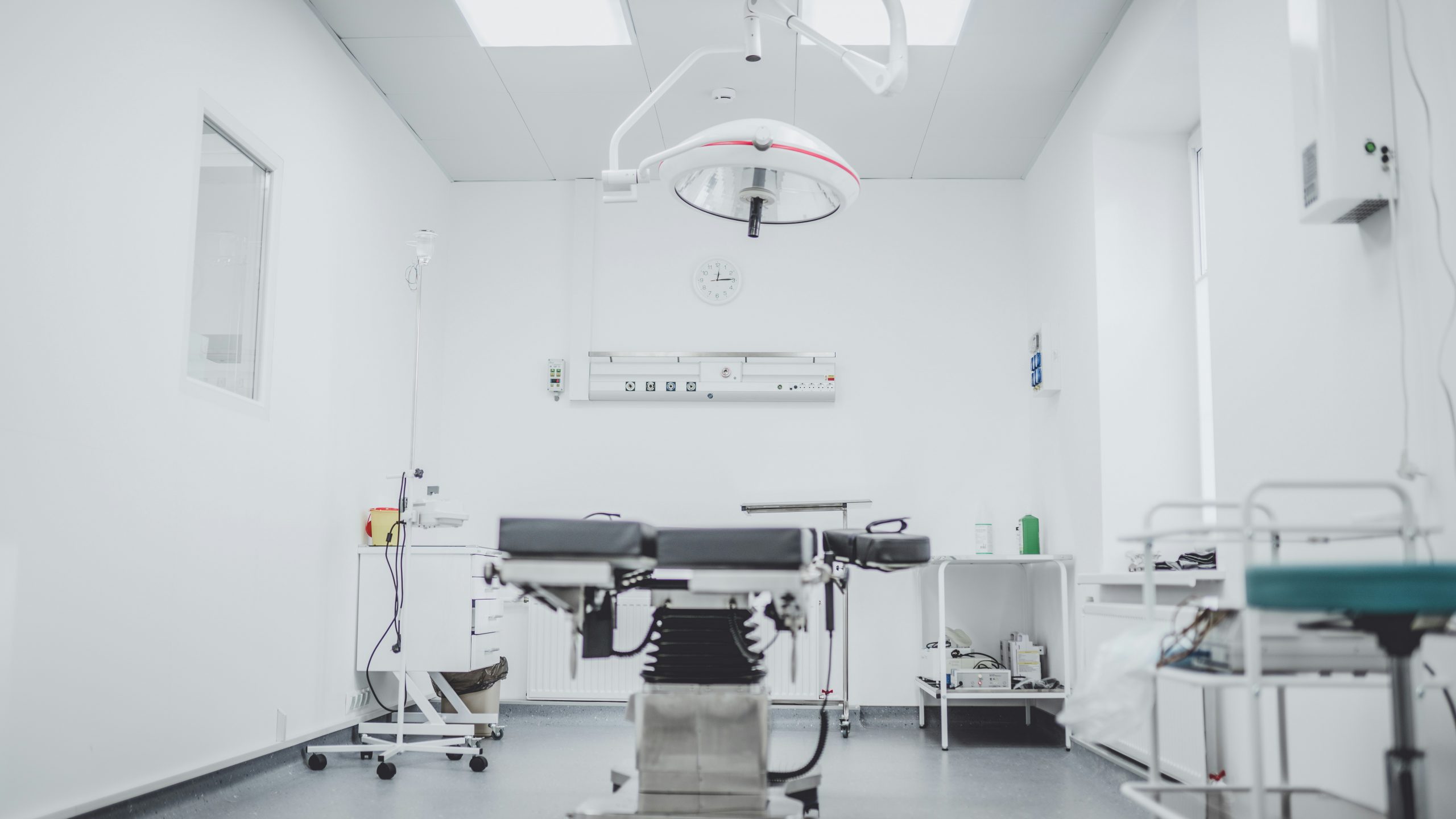 Schimbări în structura Spitalului de Urgență Constanța. Laboratorul unităţii medicale a fost dotat cu echipamente de înaltă performanță
