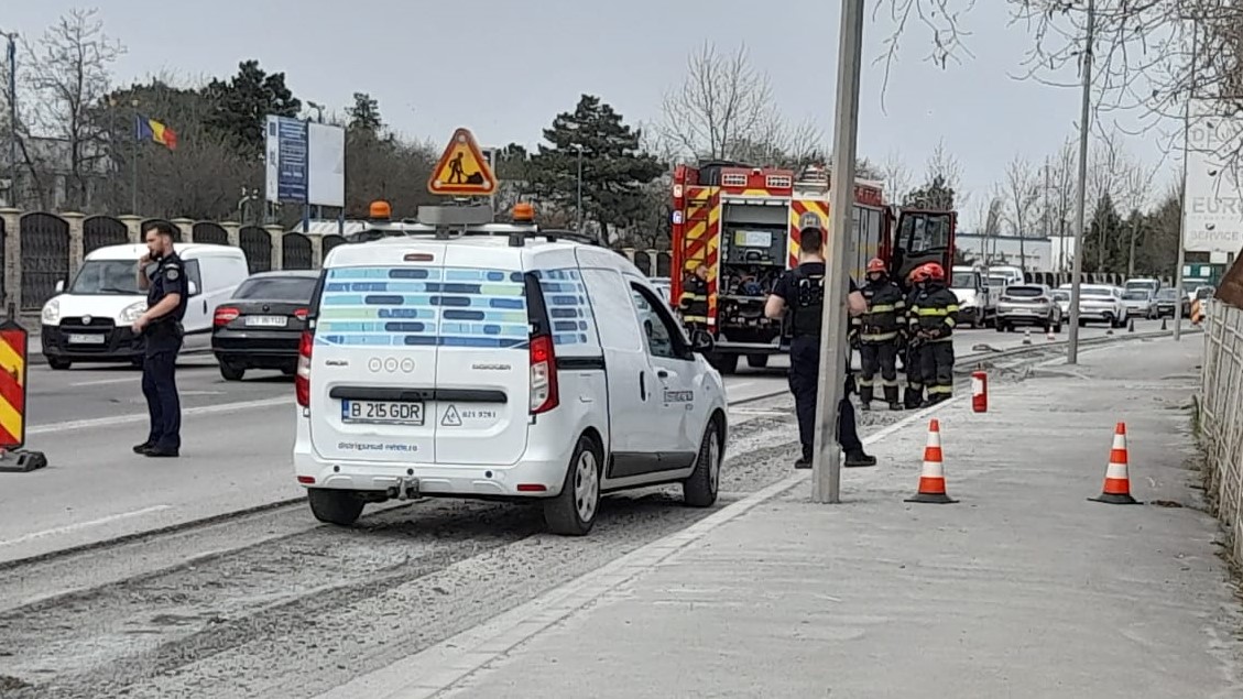 CONSTANȚA: Intervenție pe B-dul Aurel Vlaicu, unde o conductă de gaz ar fi fost avariată