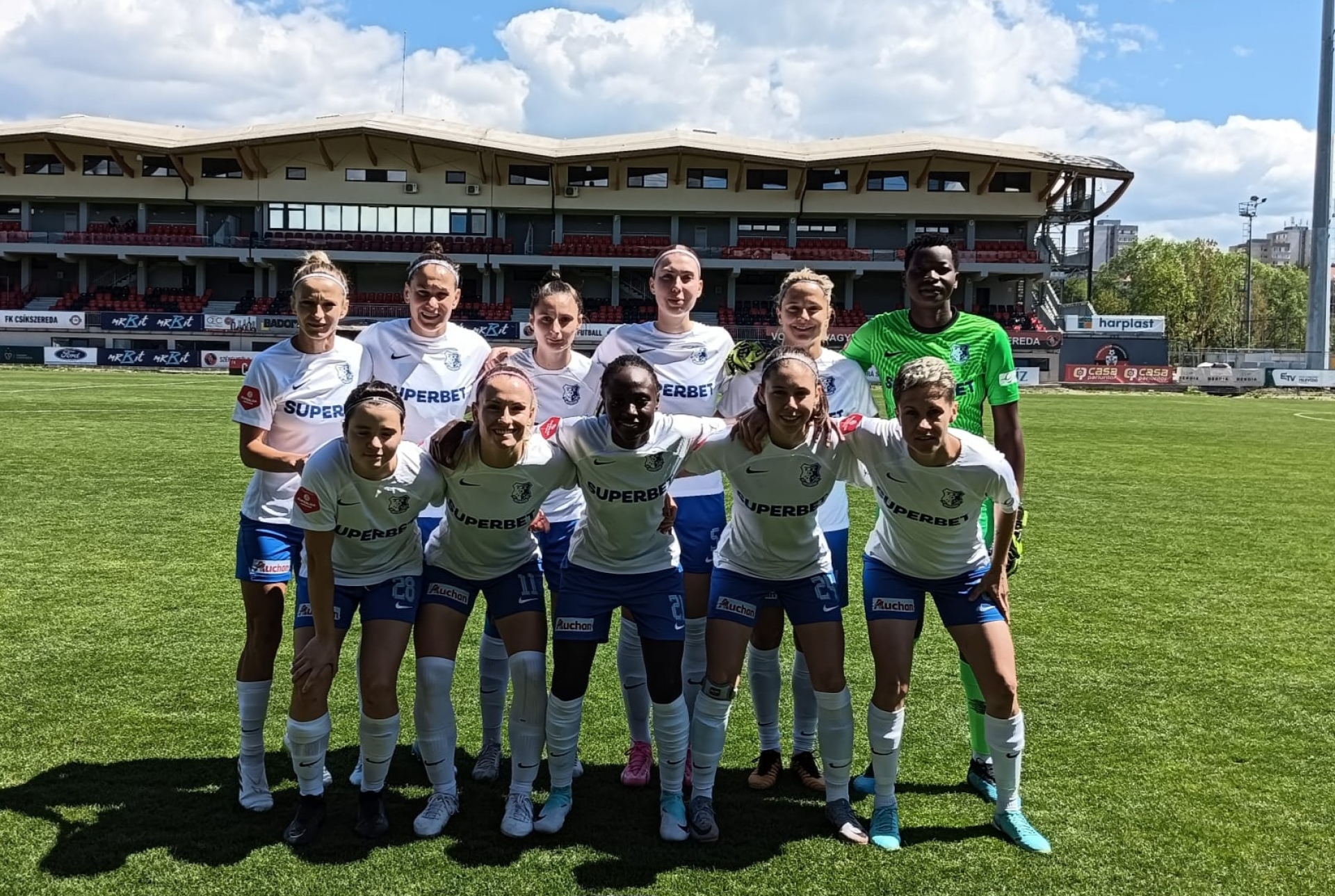 Farul se menține pe primul loc în Superliga de fotbal feminin