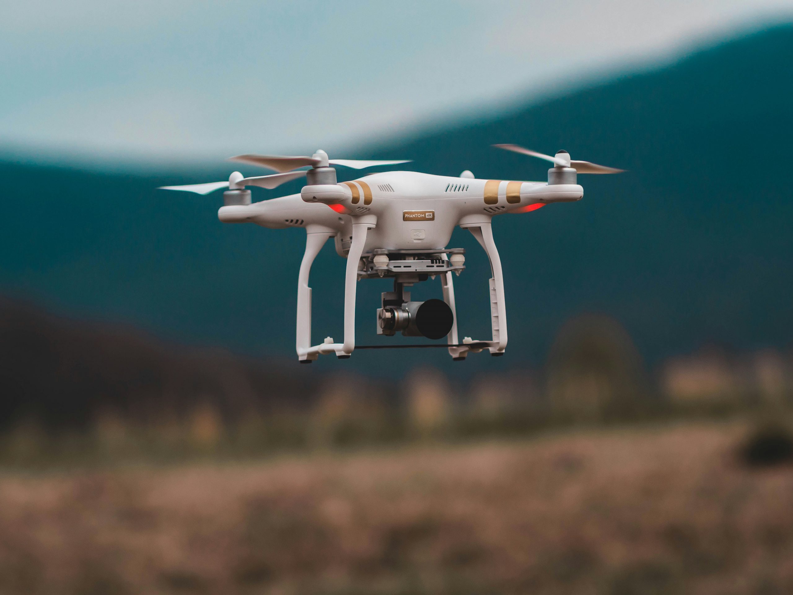 Trei drone de mici dimensiuni, în apropierea bazei aeriene Mihail Kogălniceanu. Surse oficiale spun că nu reprezintă un pericol
