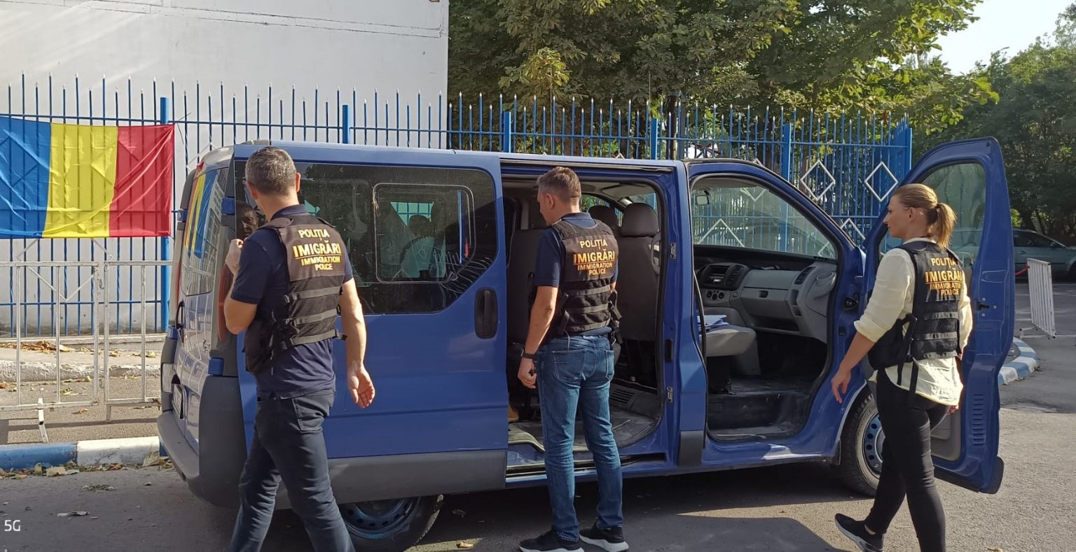 CONSTANȚA: De la începutul lunii, polițiștii de imigrări au escortat spre ieșirea din țară 4 cetățeni străini