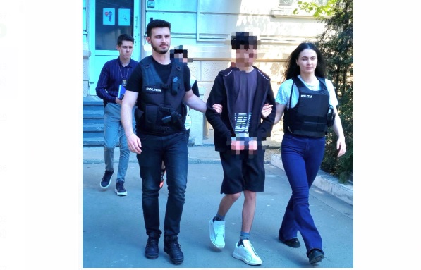 CONSTANȚA: Tâlhari la 14 și 15 ani. Unul dintre adolescenți a fost reținut de polițiști
