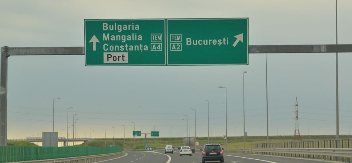 Atenție, șoferi! Restricții de circulație pe A2, spre Capitală, cu deviere pe A4