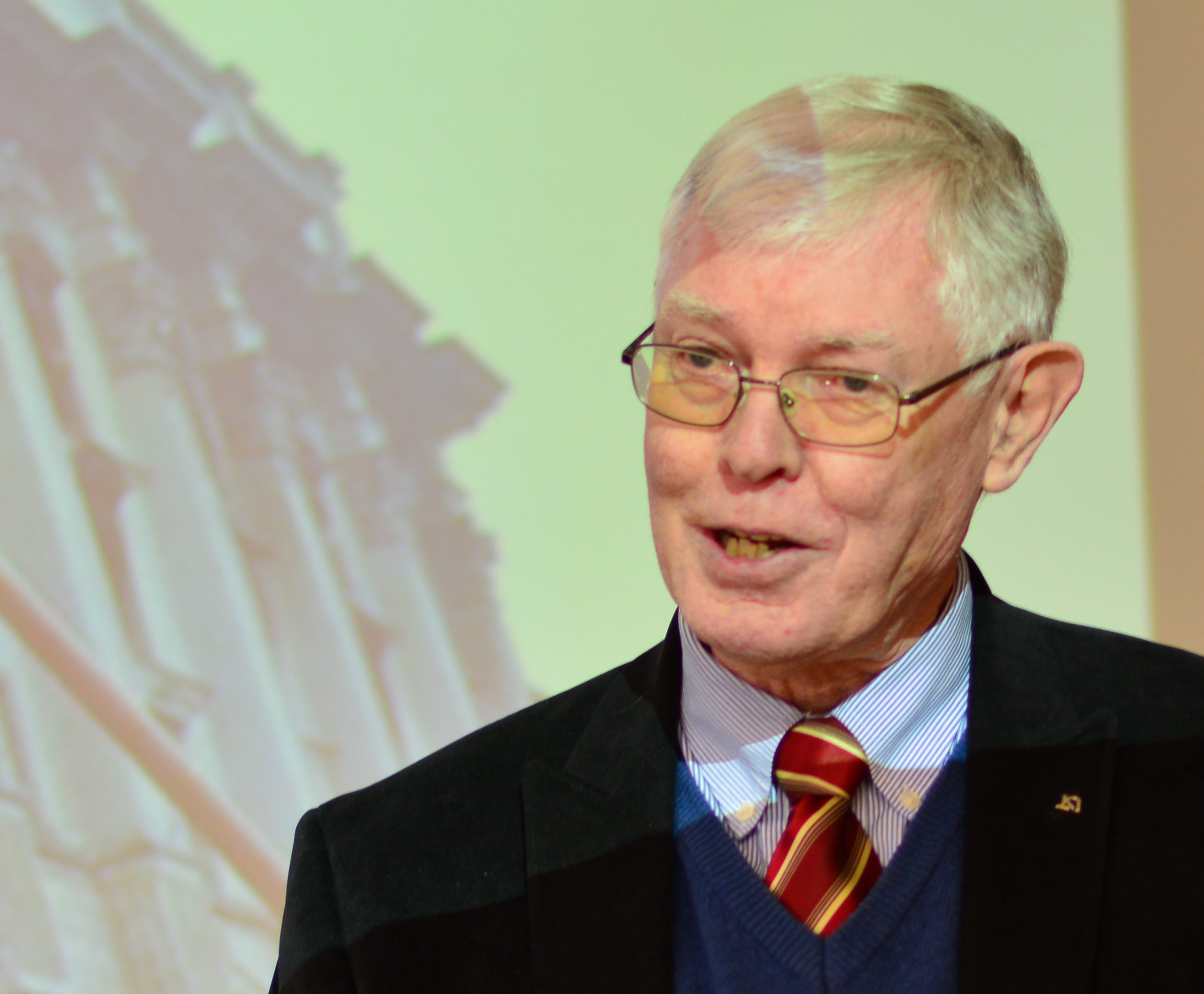 AUDIO | Istoricul britanic Dennis Deletant va primi titlul de „Doctor Honoris Causa” din partea Universității Ovidius