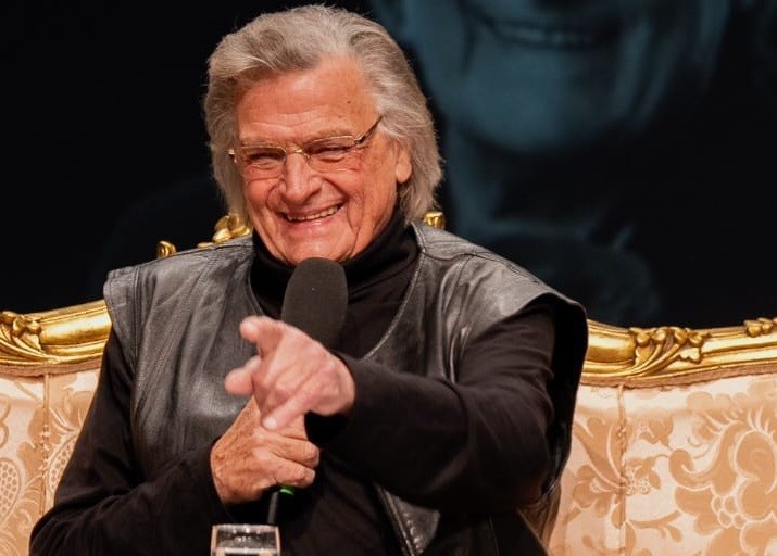 Actorul Florin Piersic se recuperează cu succes după operație