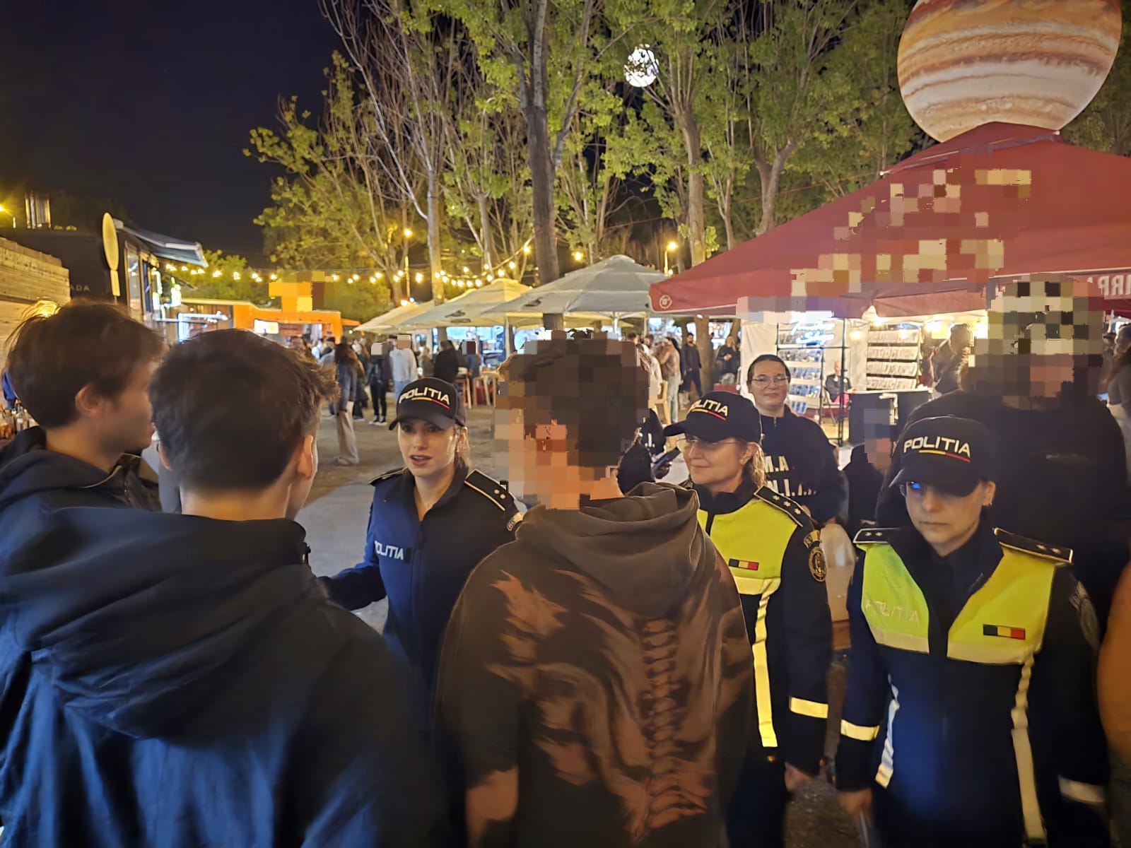 Acţiuni informativ-preventive ale poliţiştilor în stațiunile Vama Veche și Mamaia