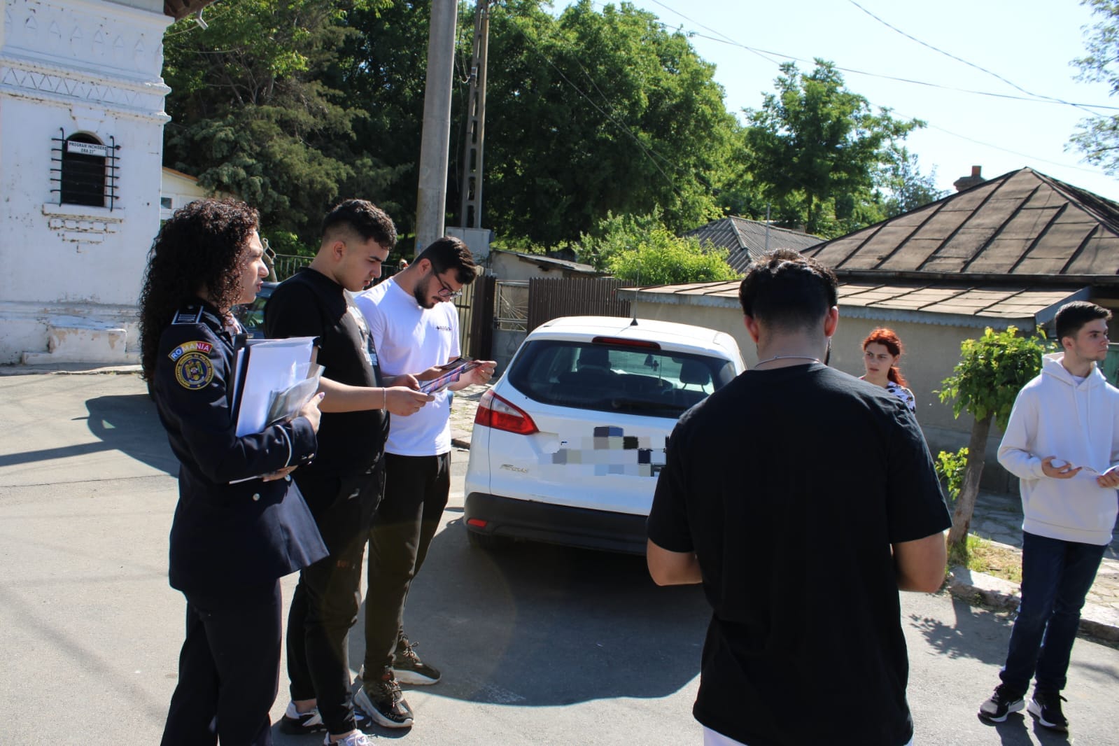 TULCEA: Oamenii legii s-au întâlnit cu tinerii care vor să urmeze o carieră de poliţist