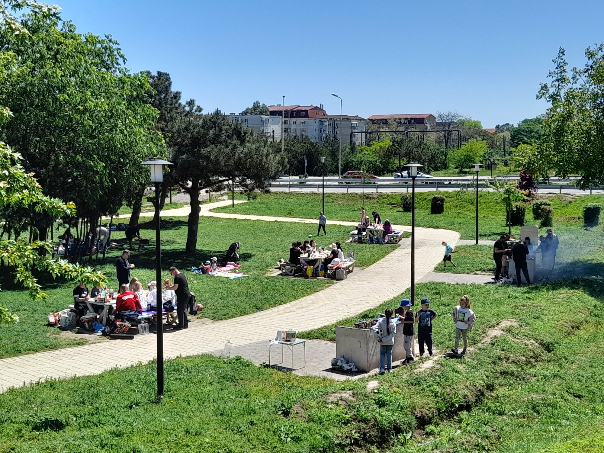 Vremea frumoasă i-a scos pe constănțeni la grătare