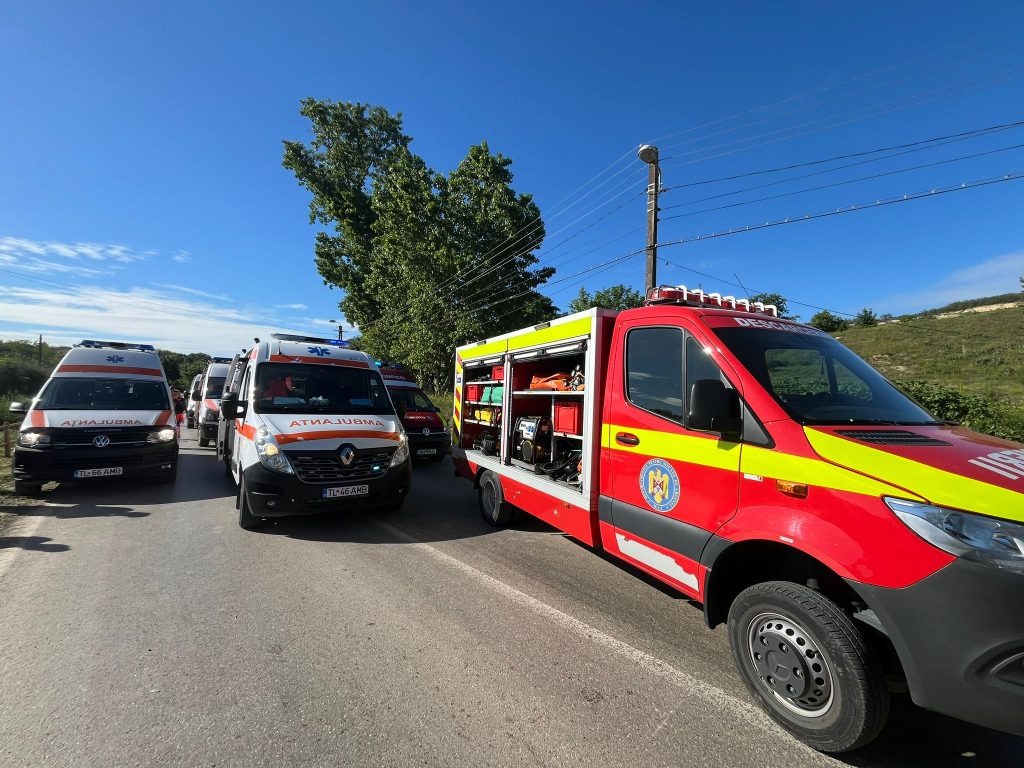 SAJ, ISU Tulcea, pompieri, ambulante Tulcea - foto - ISU Tulcea