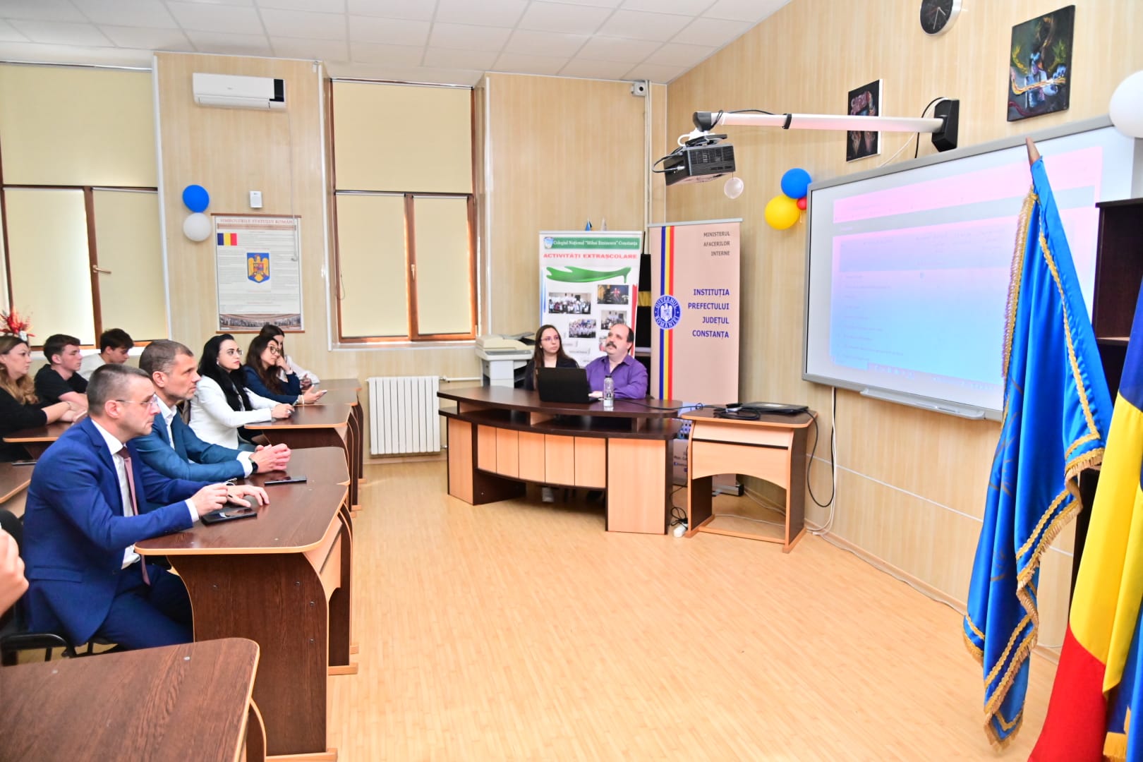 Fişe de identificare a cazurilor de bullying în format digital. Acestea vor fi completate de elevi