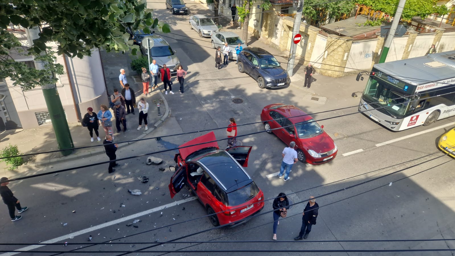 CONSTANȚA: Accident rutier, cu 3 mașini implicate
