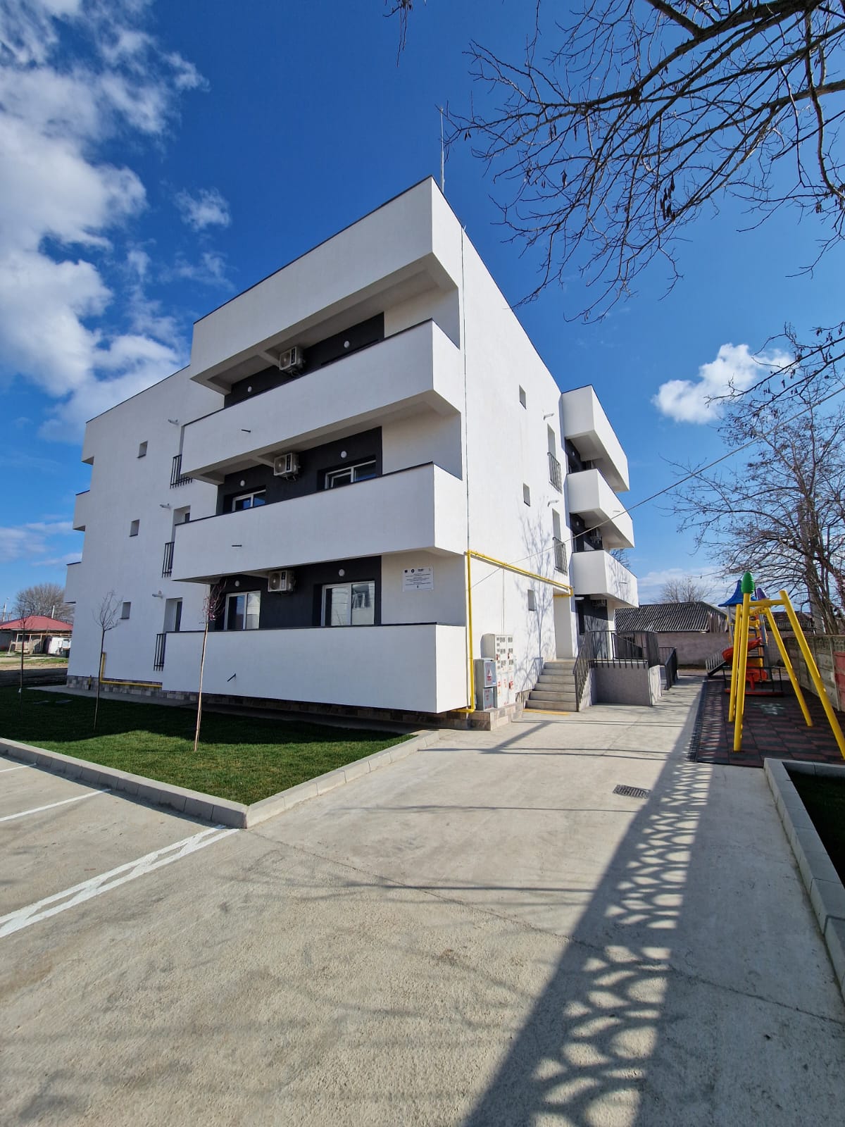MANGALIA: Locuințe pentru tineri și cadre medicale, repartizate de autorităţile locale