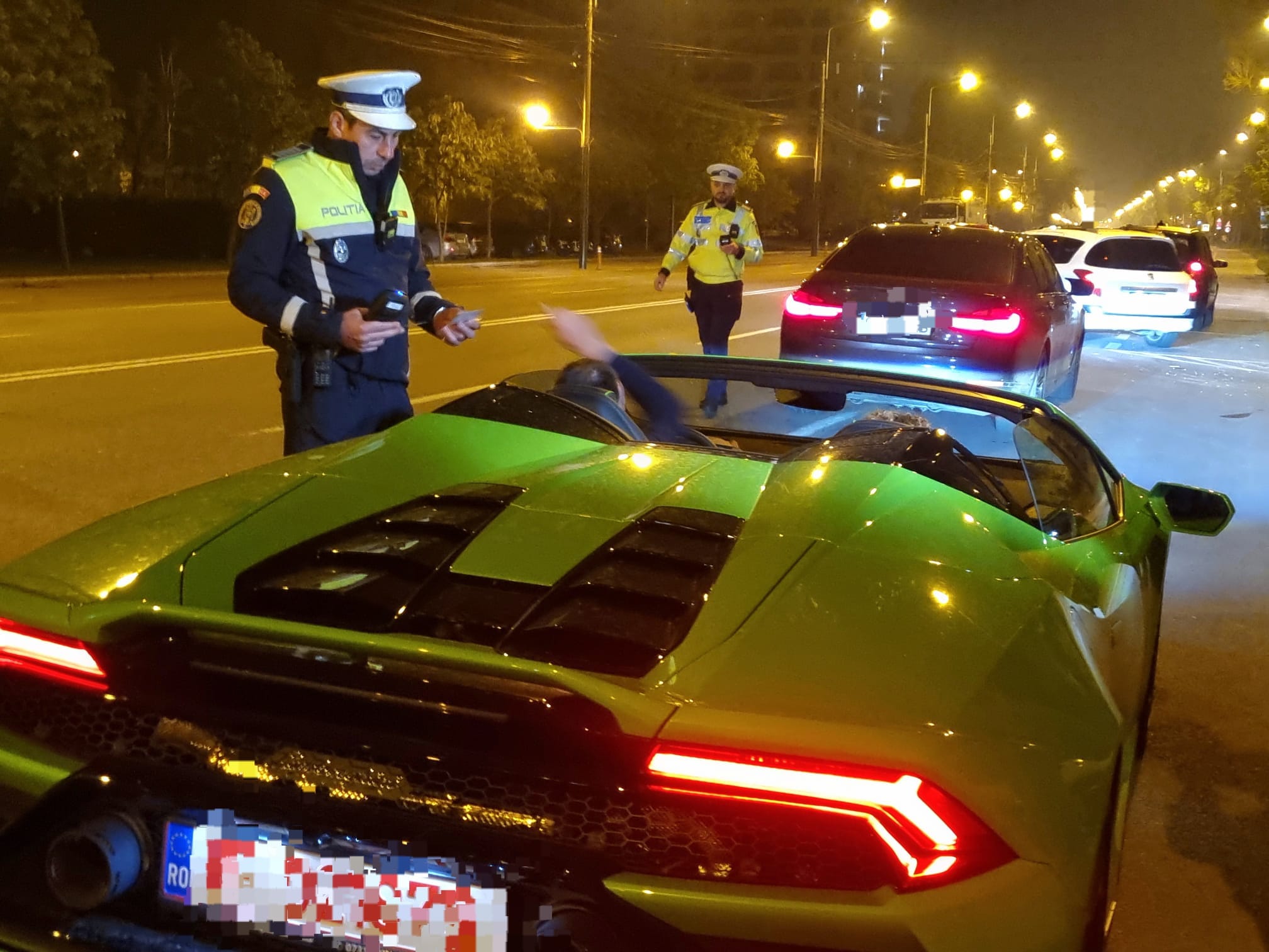 Acțiuni cu efective mărite în stațiunea MAMAIA: Polițiștii au reținut 22 de permise și au constatat 12 infracțiuni