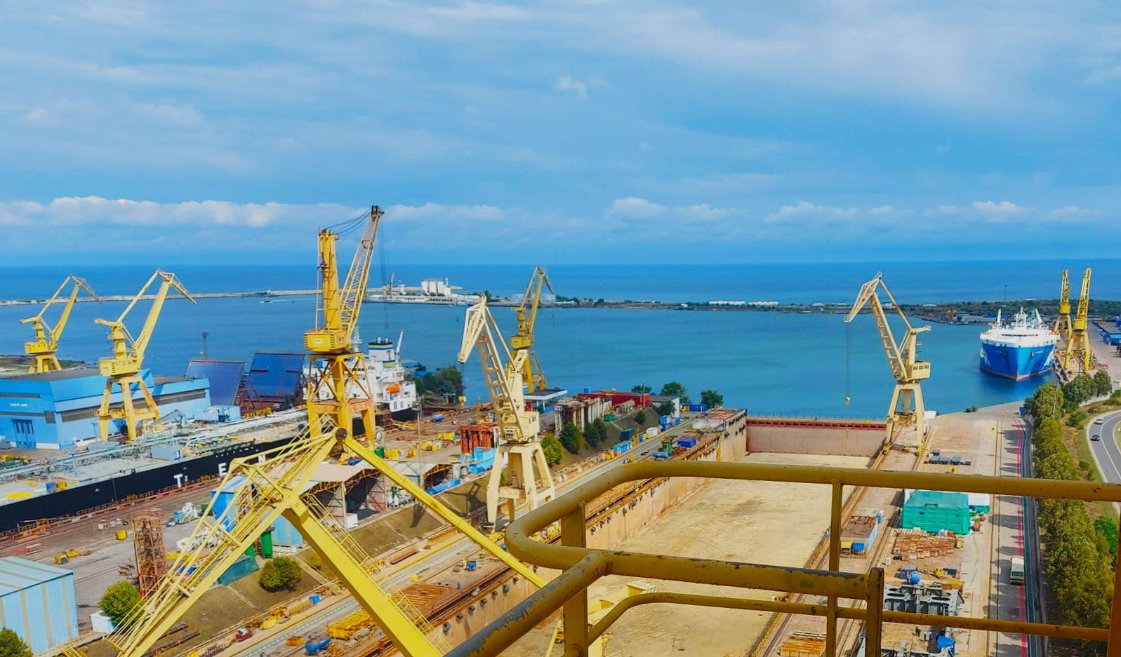 AUDIO | În lipsă de contracte, Șantierul Naval din Mangalia își trimite aproape toți angajații în șomaj tehnic